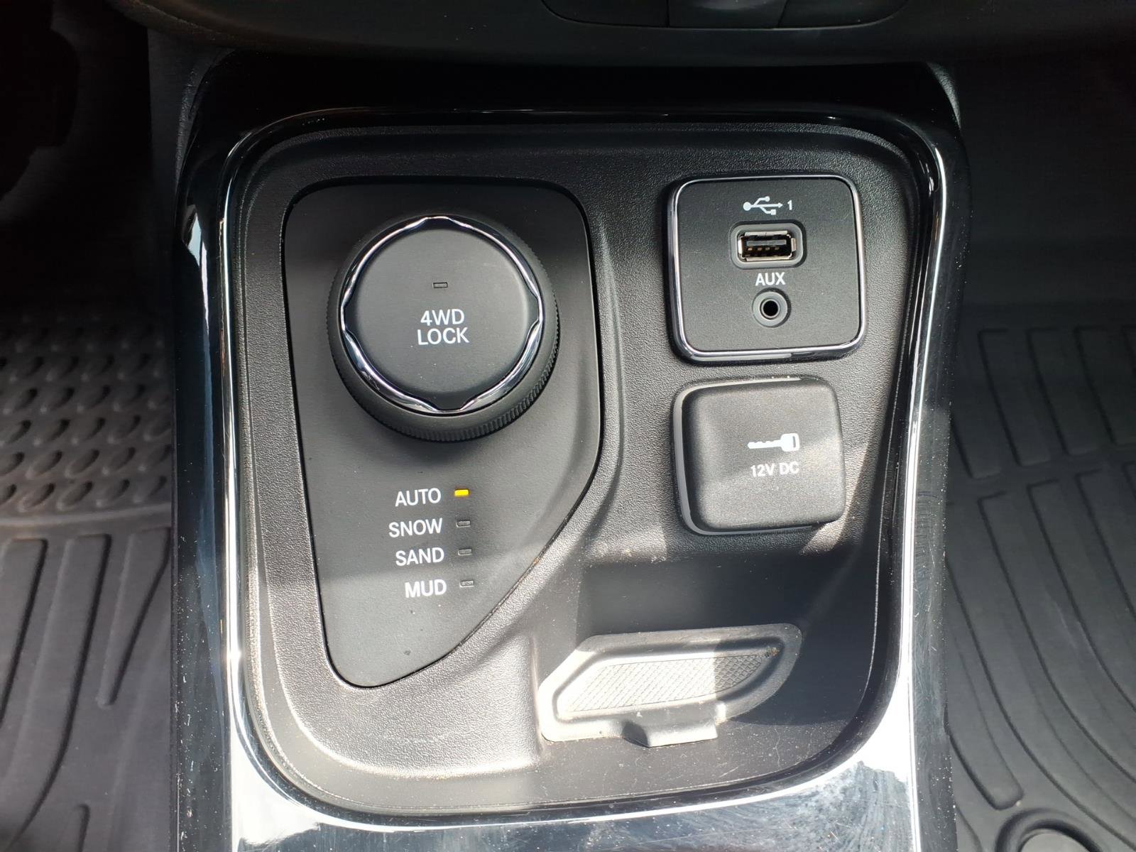 Certified 2021 Jeep Compass Limited AWD/4WD image 14