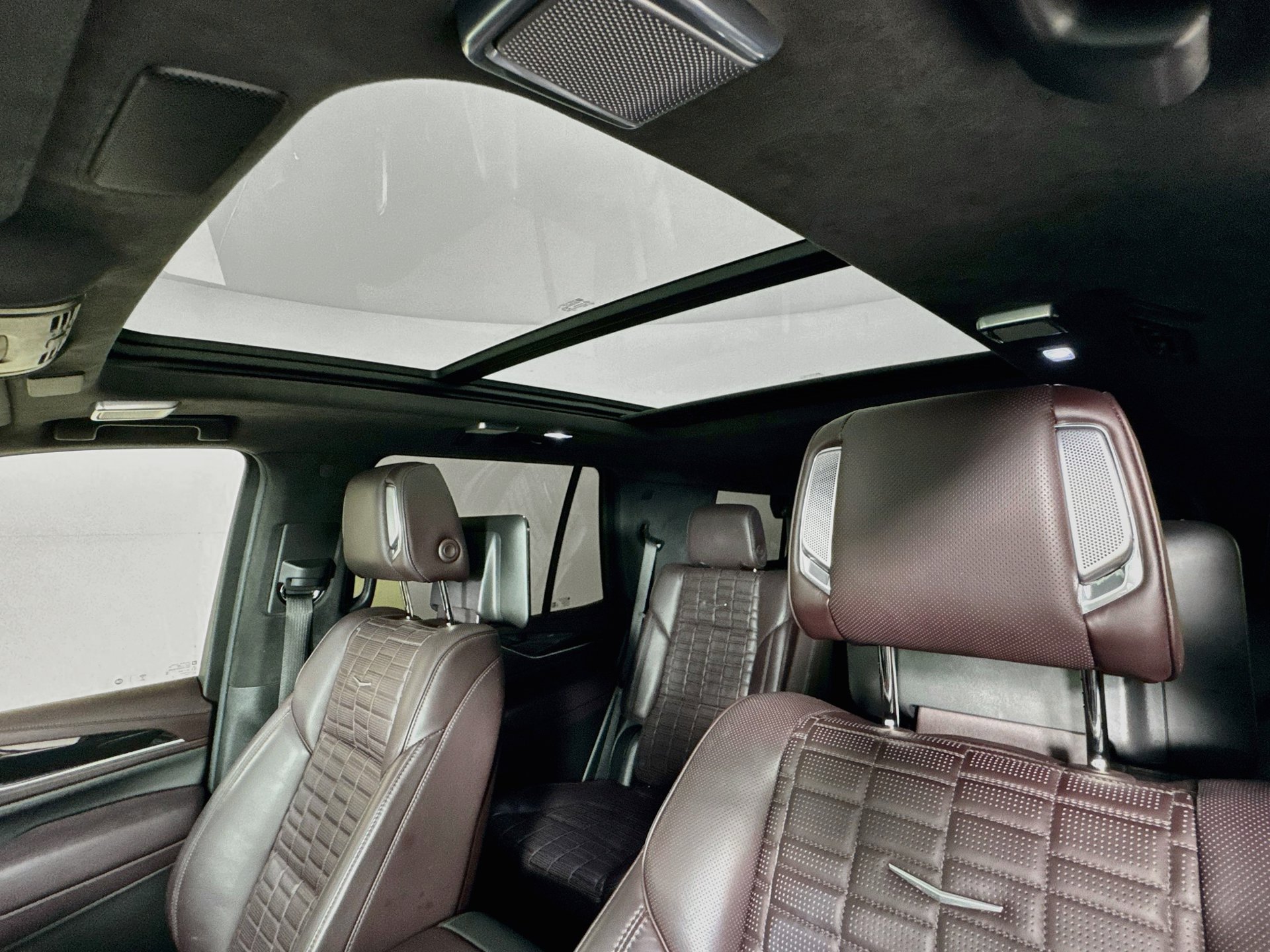 Used 2022 Cadillac Escalade Sport Platinum AWD/4WD image 23