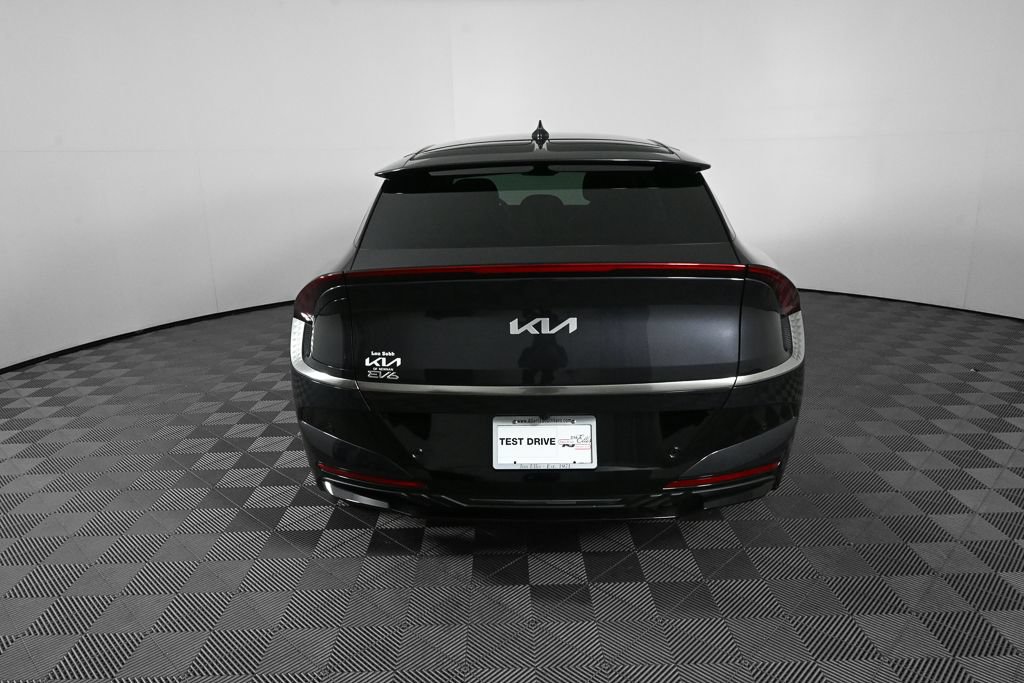 Used 2025 Kia EV6 Wind RWD image 27
