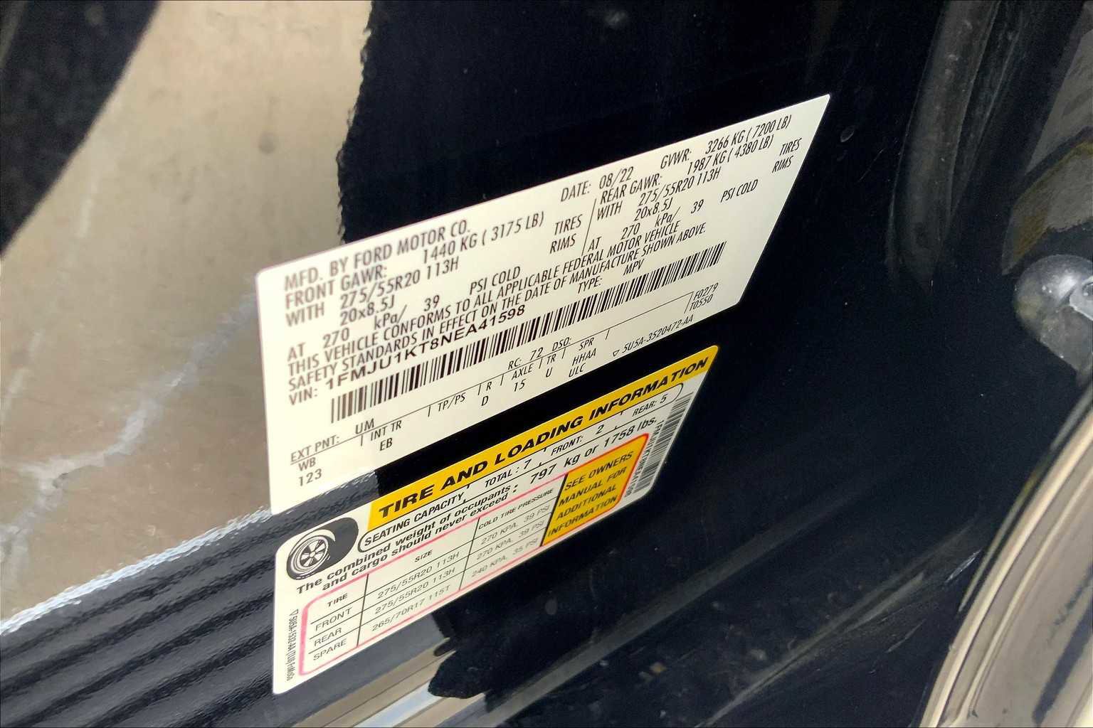 Used 2022 Ford Expedition Limited image 29