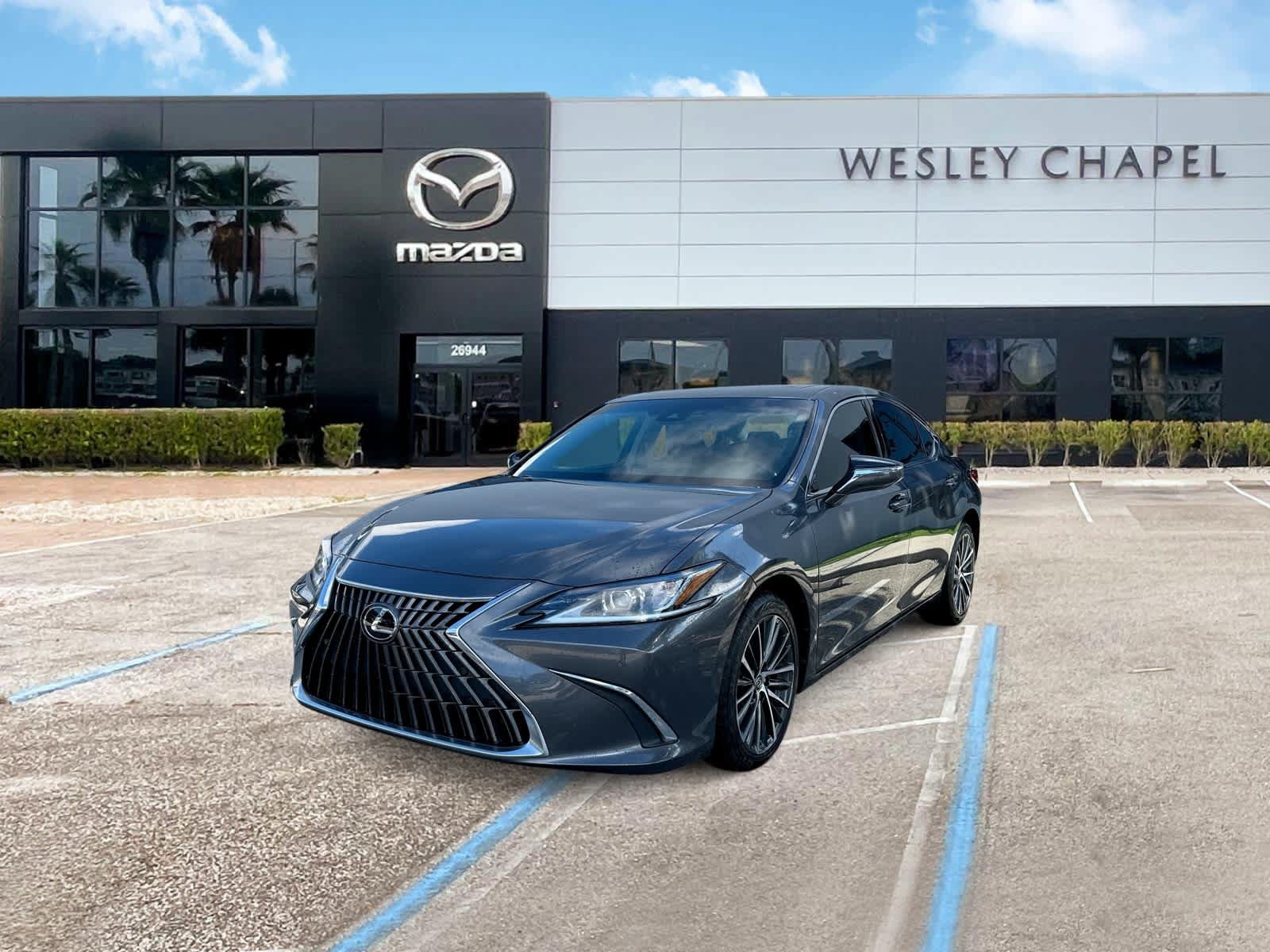 Used 2023 Lexus ES 250 w/ Premium Package AWD/4WD image 1