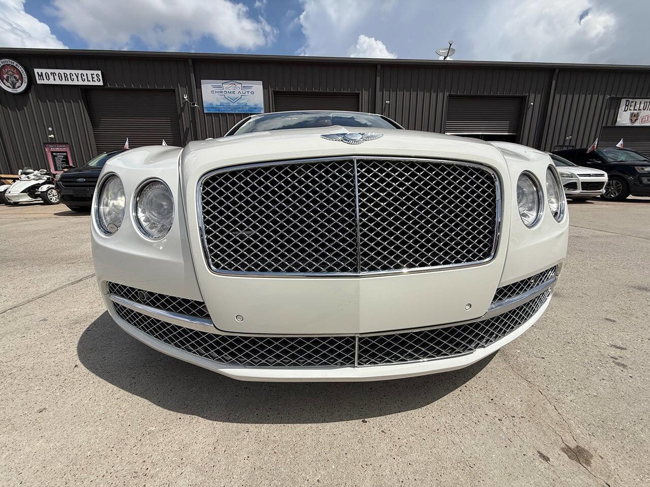 Used 2015 Bentley Flying Spur W12 image 8