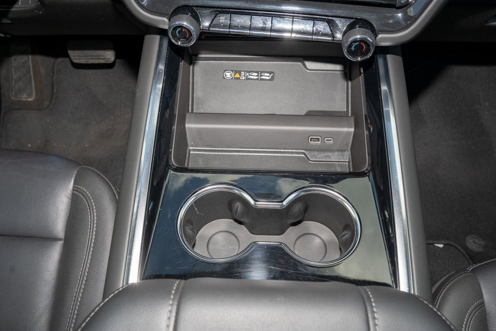 Used 2025 Chevrolet Tahoe LT image 26