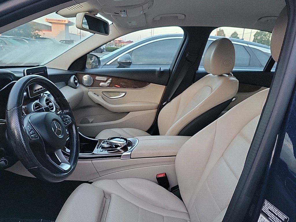 Used 2015 Mercedes-Benz C 300 4MATIC Sedan image 6