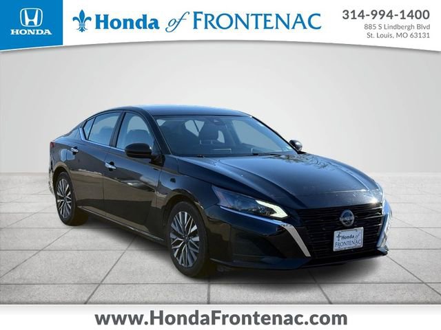 Used 2023 Nissan Altima 2.5 SV image 1
