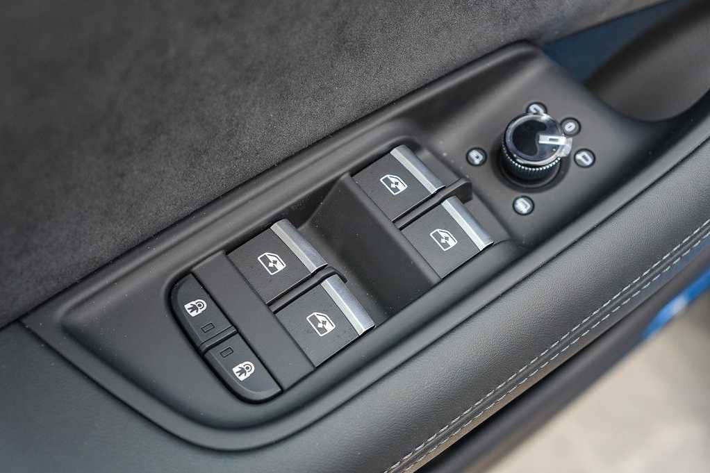 New 2026 Audi RS Q8 performance AWD/4WD image 23