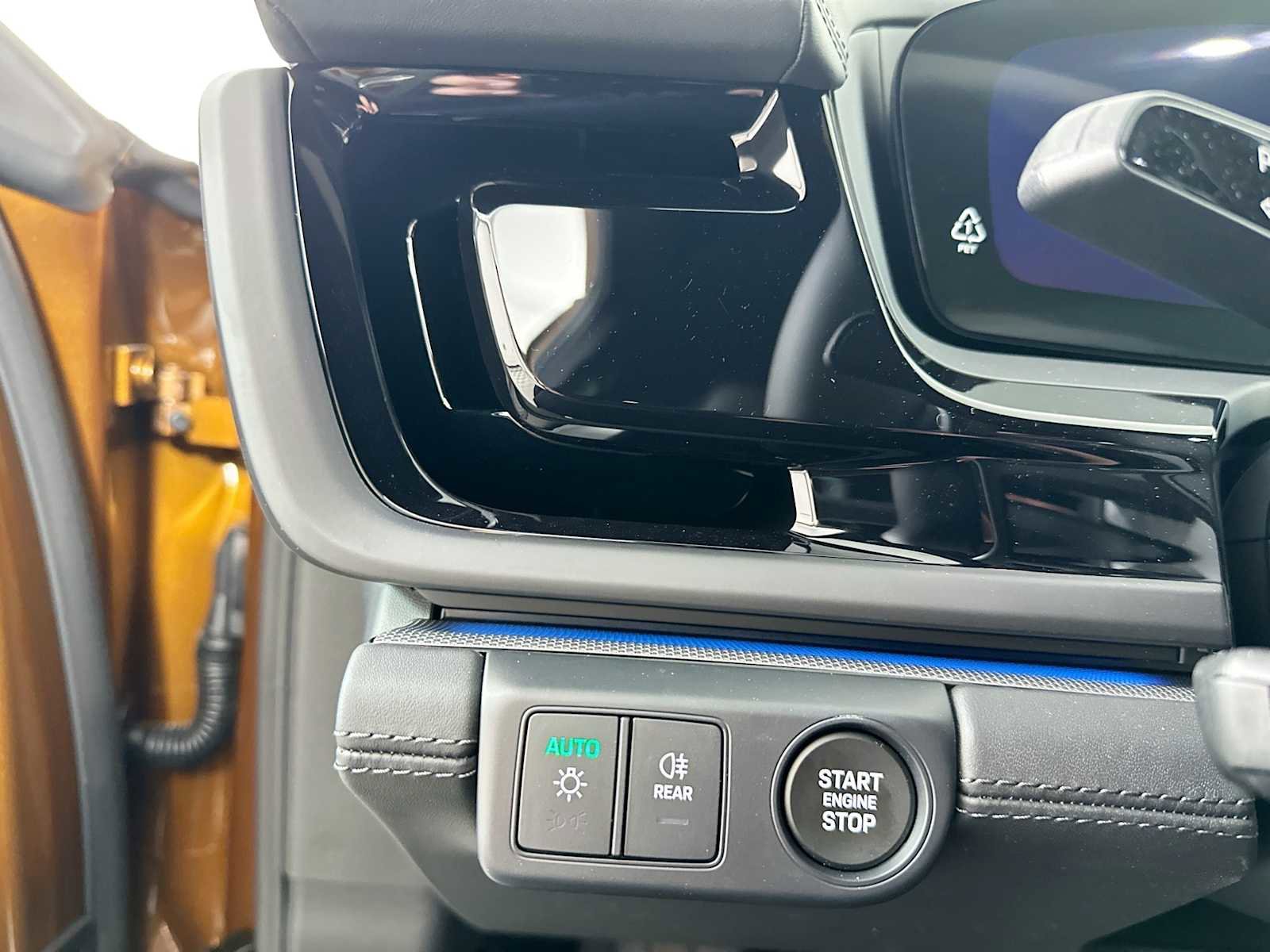 New 2025 Porsche Panamera 4 image 13