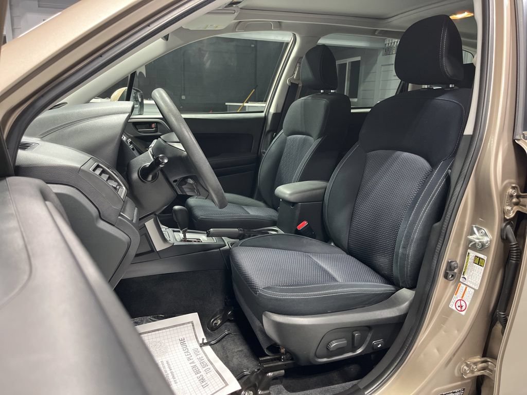 Used 2016 Subaru Forester 2.5i Premium w/ All-Weather Package AWD/4WD image 15