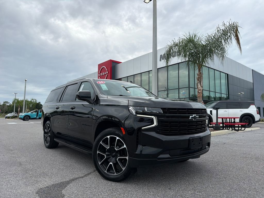 Used 2024 Chevrolet Suburban RST