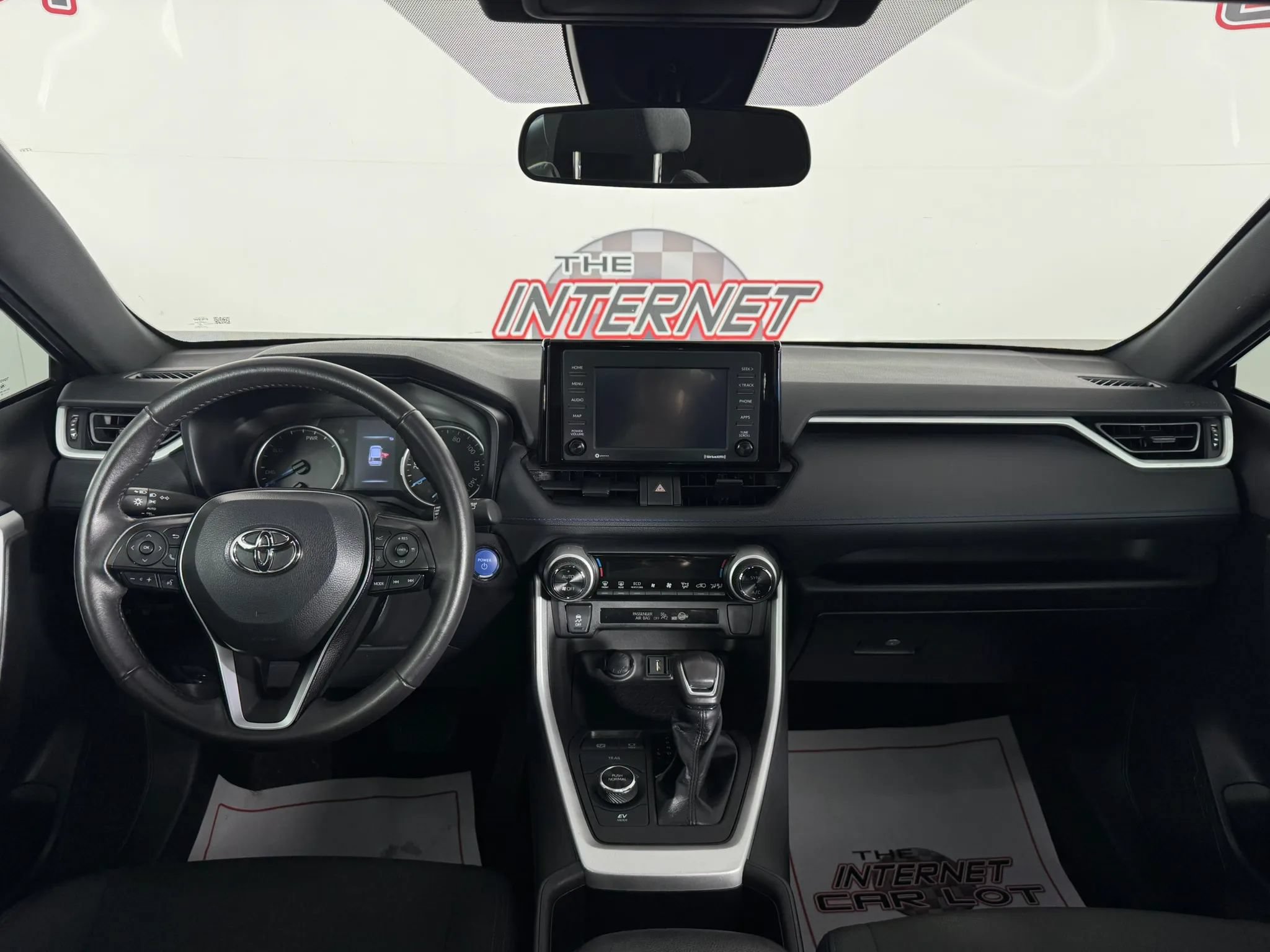 Used 2022 Toyota RAV4 SE AWD/4WD image 11