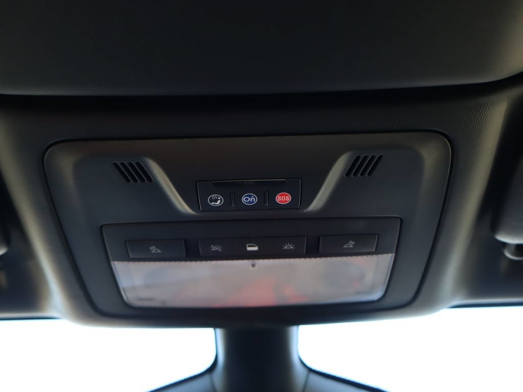 Used 2019 Buick Cascada Premium FWD image 25
