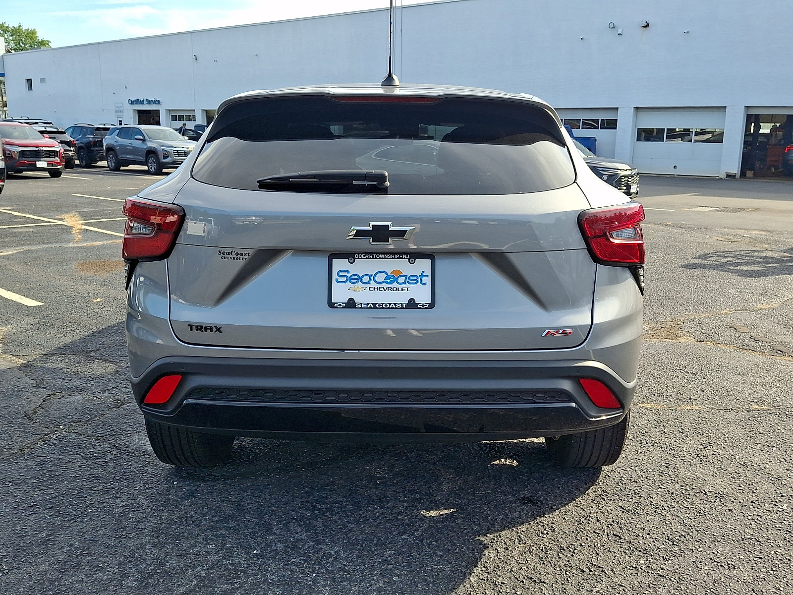 Used 2025 Chevrolet Trax RS w/ Sunroof Package FWD image 5