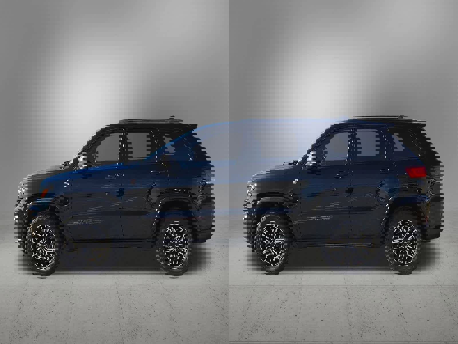 Used 2020 Jeep Grand Cherokee Trailhawk w/ Trailhawk Luxury Group image 3