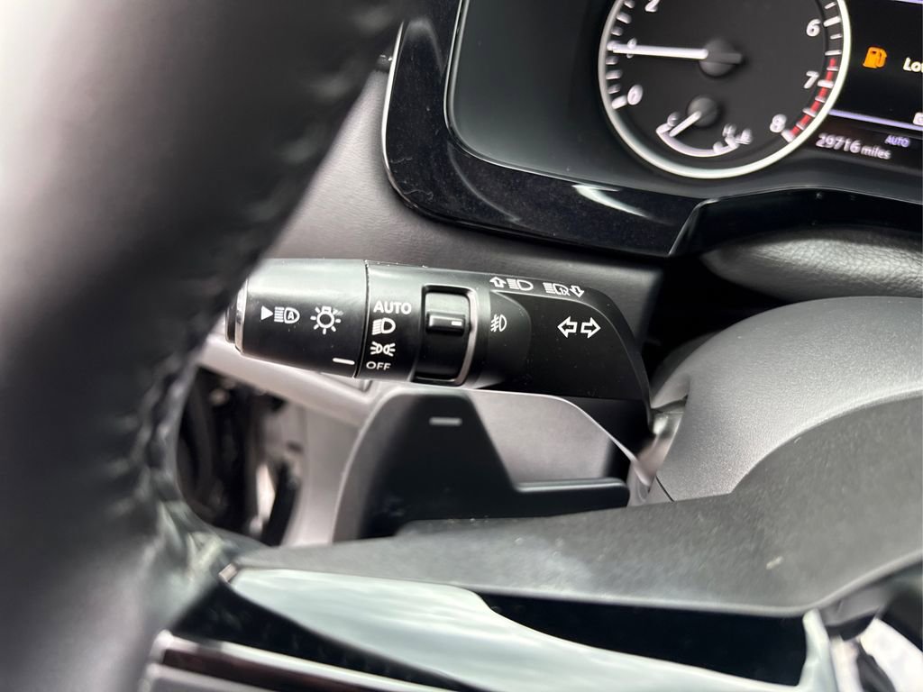 Used 2023 Nissan Pathfinder SL w/ Lighting Package (N92) AWD/4WD image 25