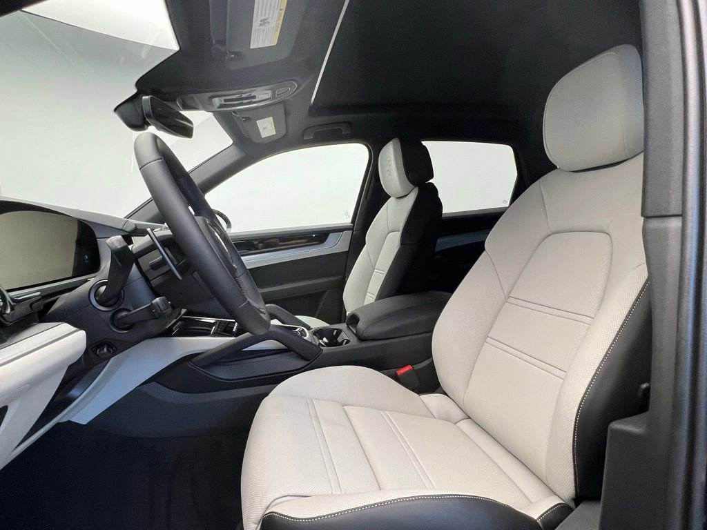 New 2026 Porsche Cayenne image 5
