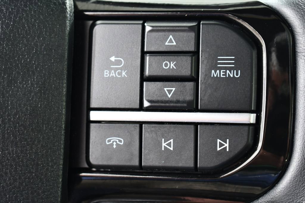 Used 2025 Ford F150 Lightning Platinum AWD/4WD image 34