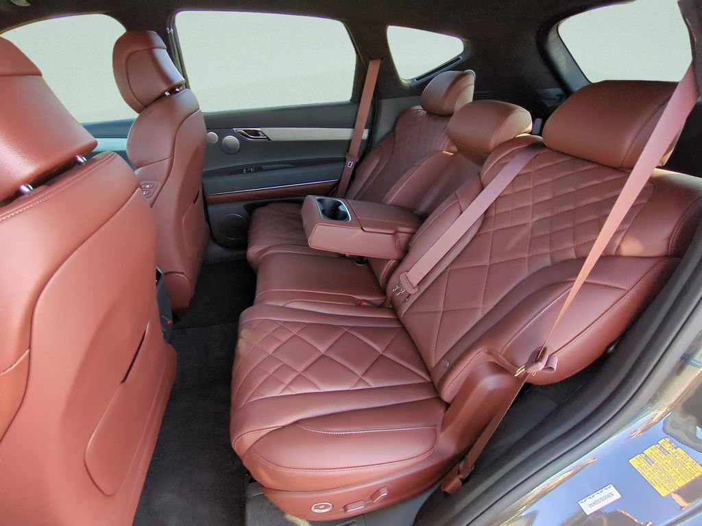Certified 2025 Genesis GV80 3.5T Prestige image 21