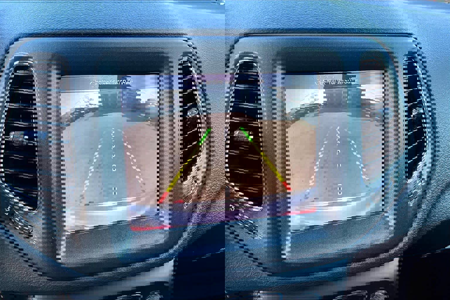 Used 2021 Jeep Compass Trailhawk image 24