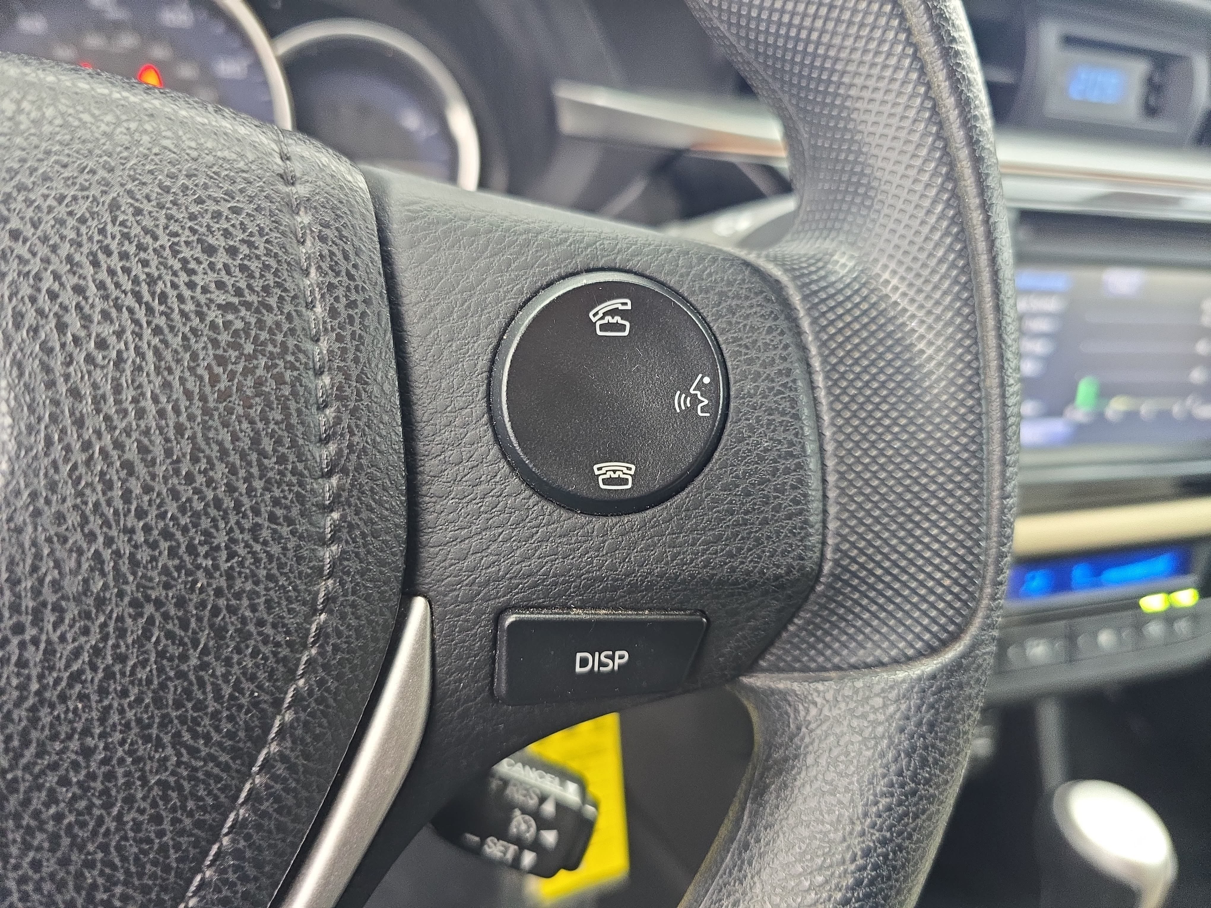 Used 2016 Toyota Corolla LE FWD image 17