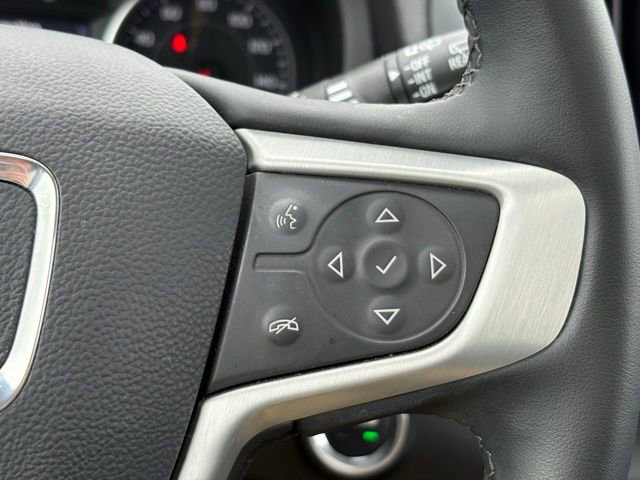 Used 2023 GMC Terrain SLT w/ Elevation Edition image 18