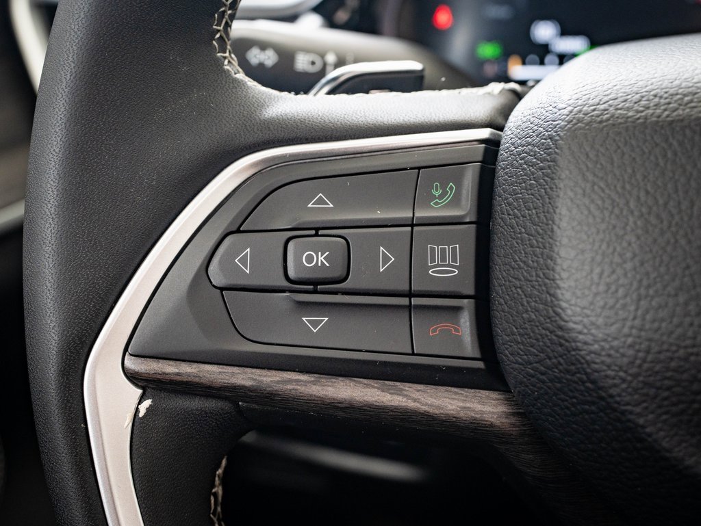 Used 2023 Jeep Grand Cherokee 4WD 4xe image 27