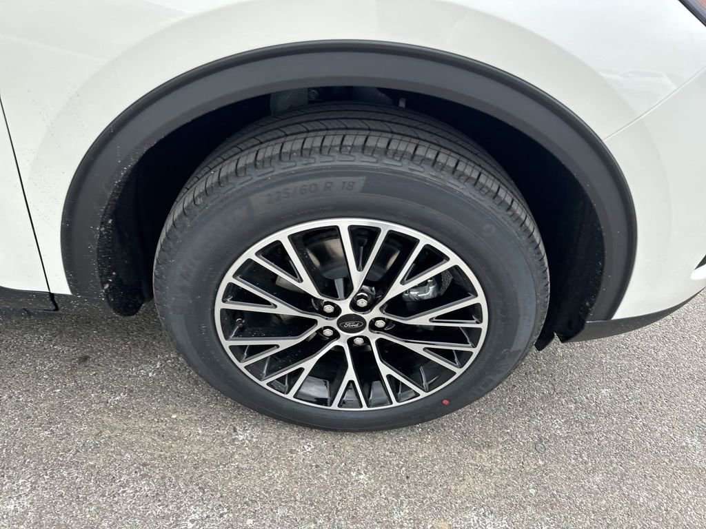 New 2025 Ford Escape SE image 10