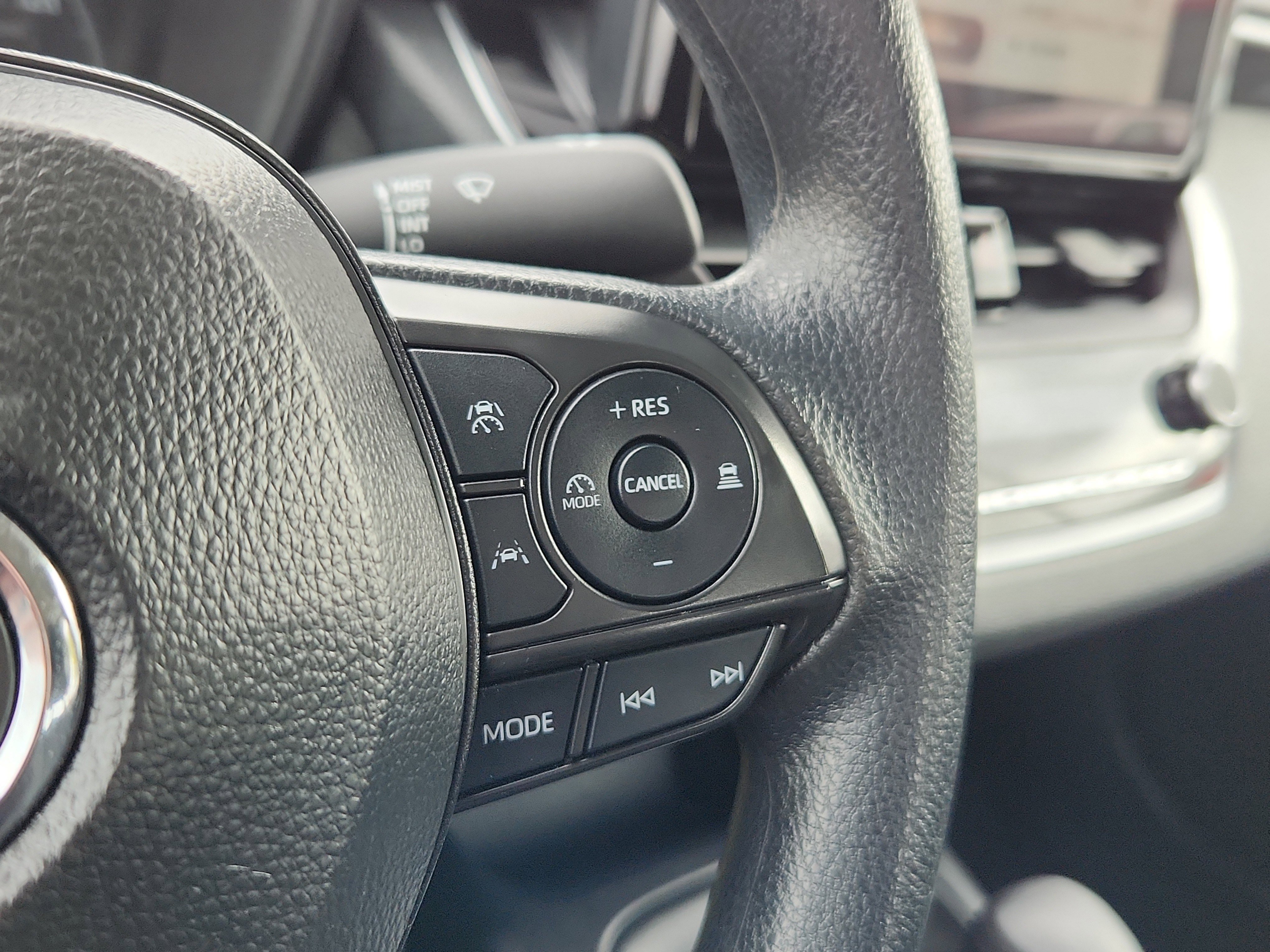 Used 2024 Toyota Corolla LE image 19