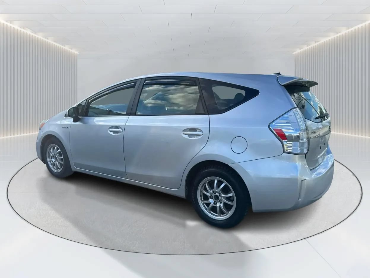 Used 2012 Toyota Prius V Three FWD image 7
