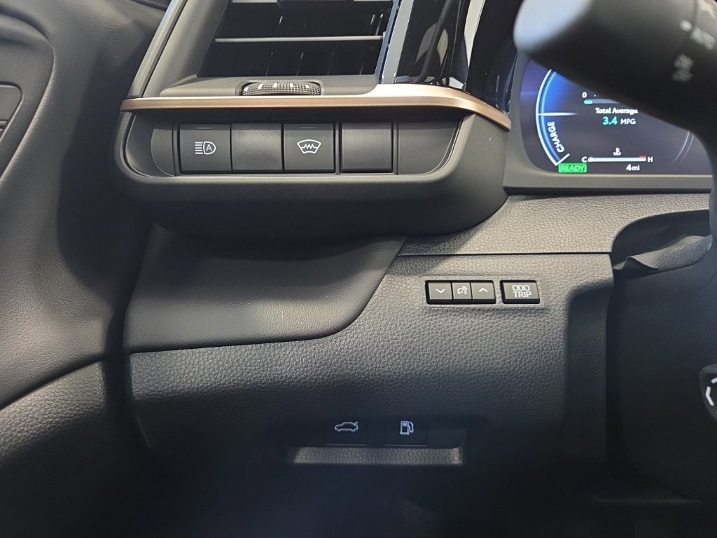 New 2026 Toyota Crown Platinum image 26