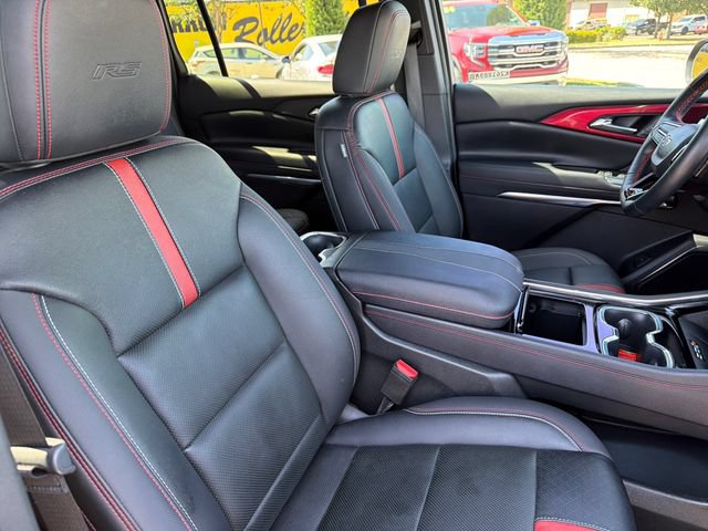 Used 2025 Chevrolet Traverse RS w/ LPO, Floor Liner Package FWD image 25