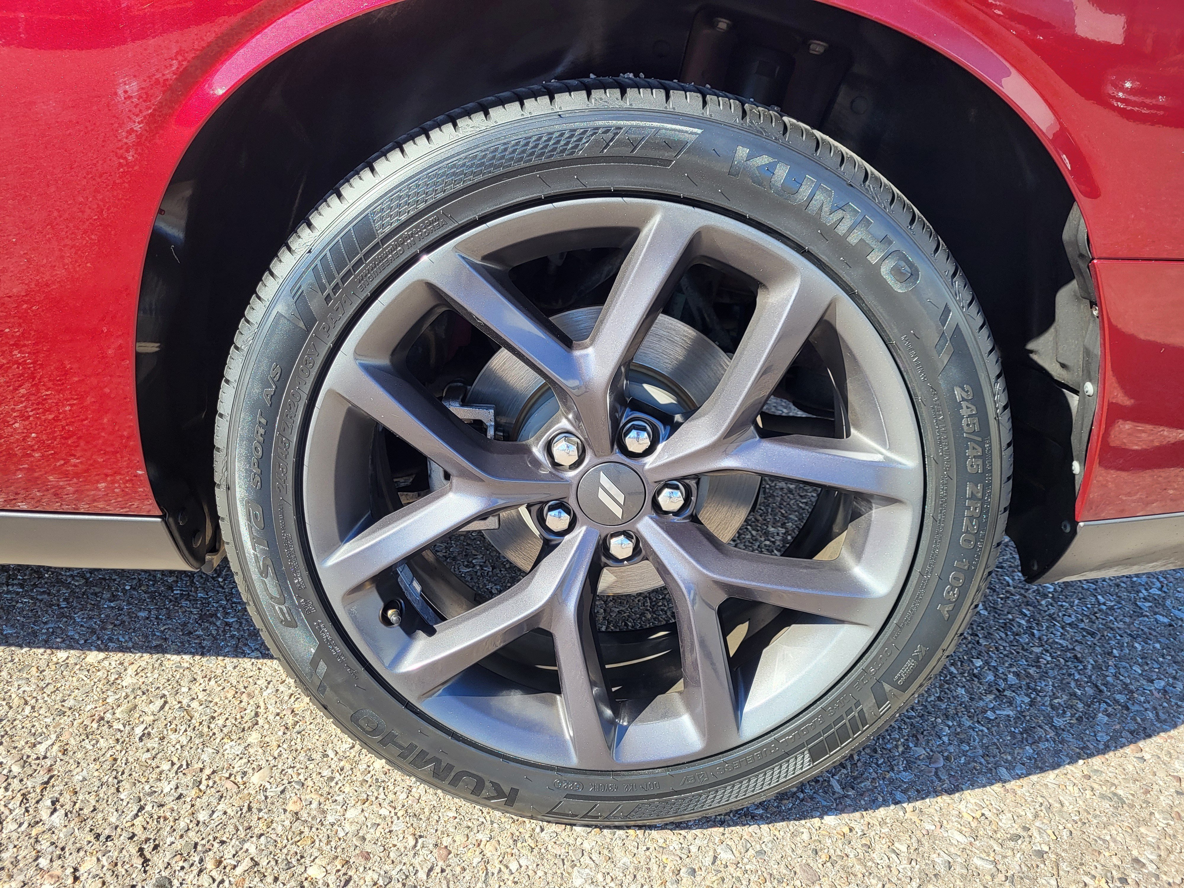 Used 2021 Dodge Challenger SXT RWD image 9