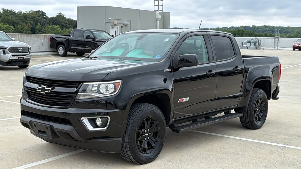 Used 2020 Chevrolet Colorado Z71 w/ Z71 Midnight Edition AWD/4WD image 2