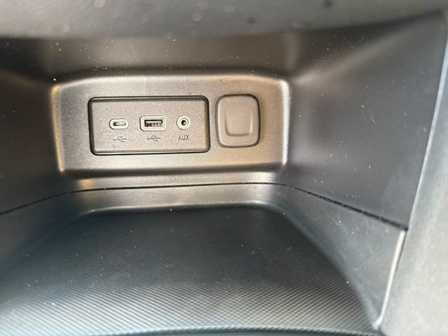 Used 2024 Chevrolet Equinox LT w/ LPO, Floor Liner Package FWD image 19