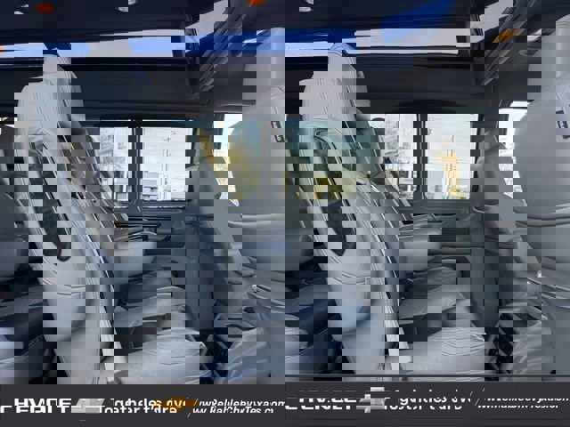 Used 2022 GMC Savana 2500 Extended w/ Enhanced Convenience Package image 34