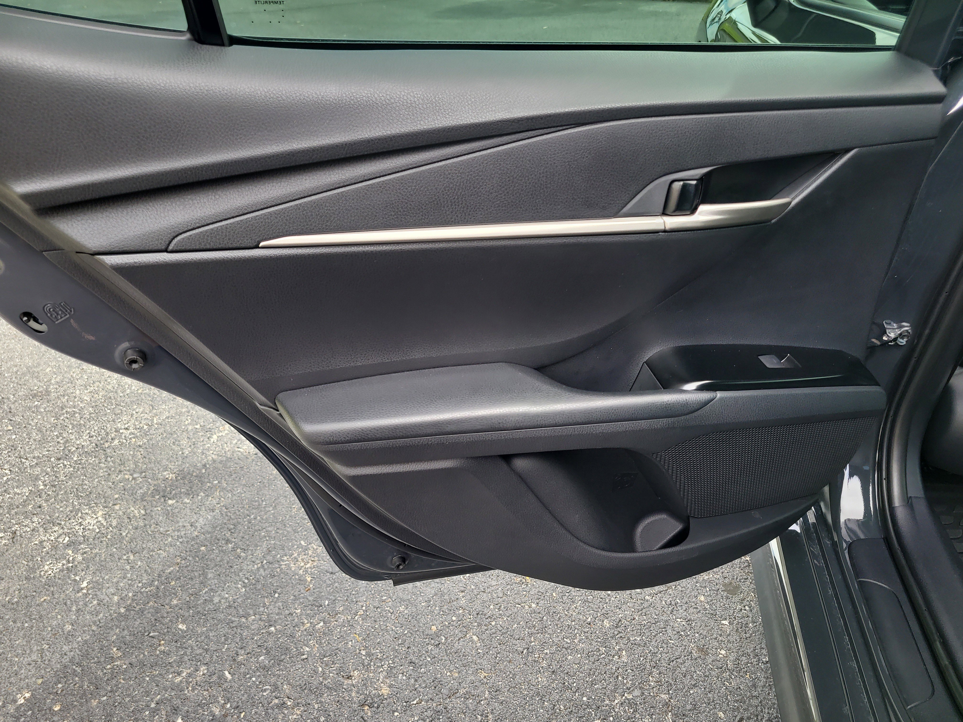 Certified 2025 Toyota Camry SE w/ Convenience Package image 11