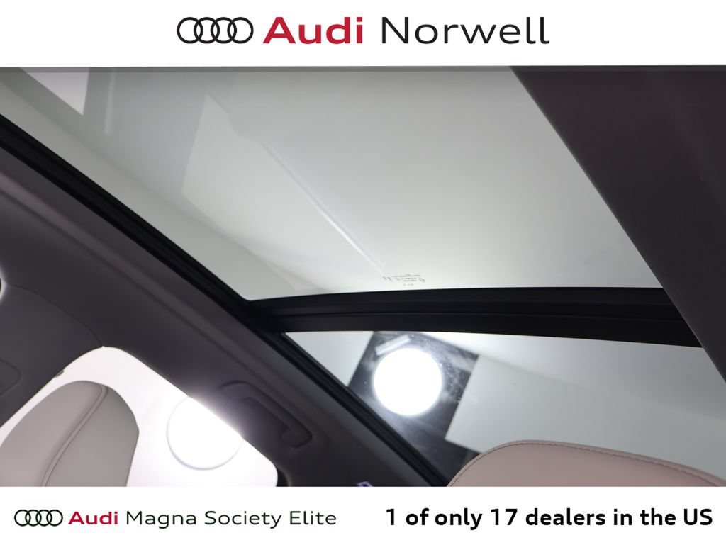 Used 2025 Audi Q5 Premium w/ Convenience Package AWD/4WD image 10