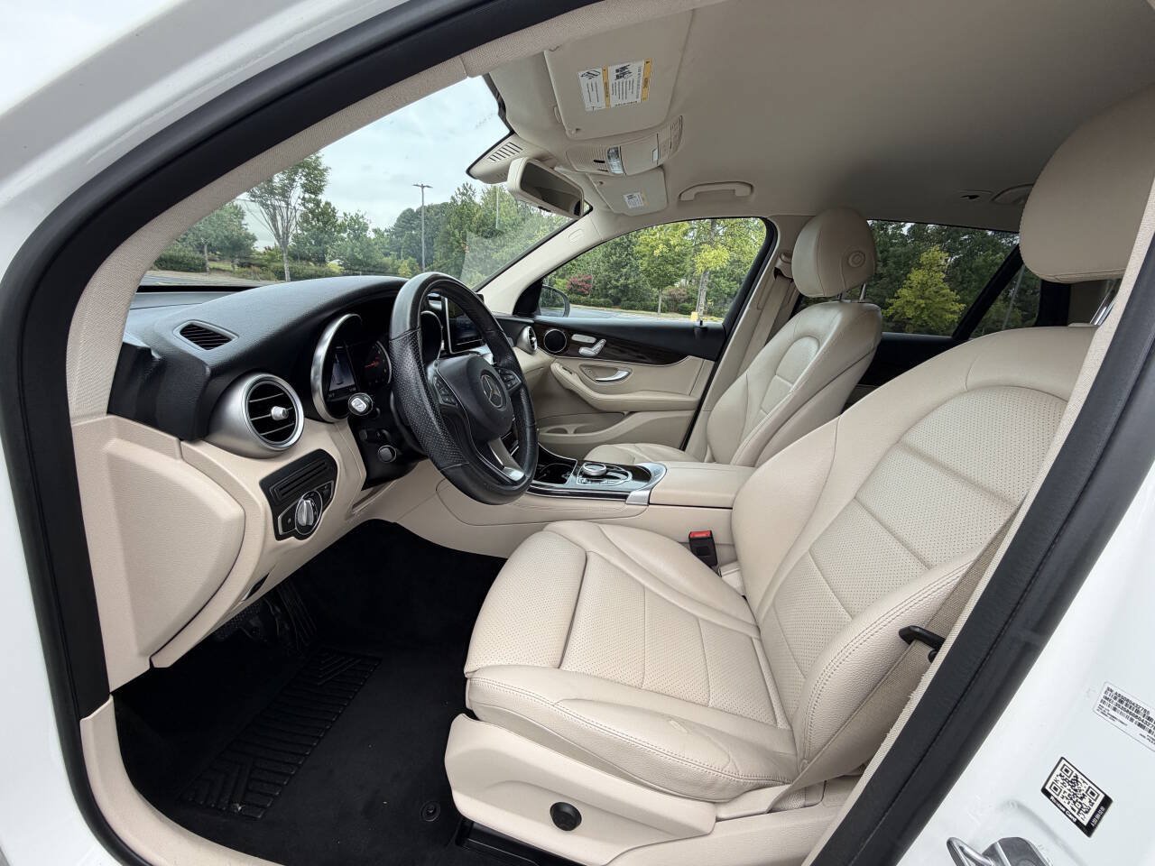 Used 2019 Mercedes-Benz GLC 300 image 11
