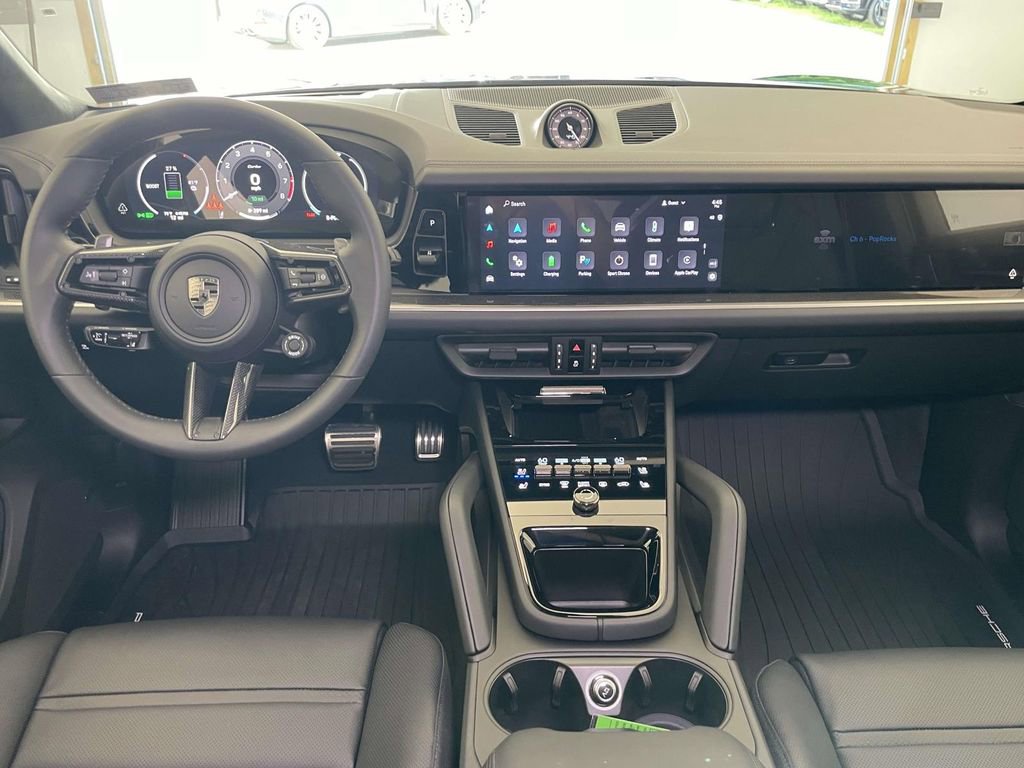 New 2025 Porsche Cayenne Turbo image 26