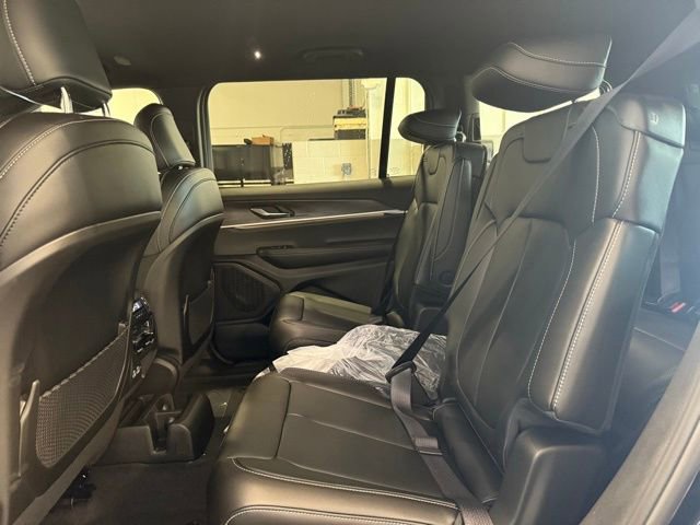 New 2025 Jeep Grand Cherokee L Limited w/ Trailer Tow Package image 14