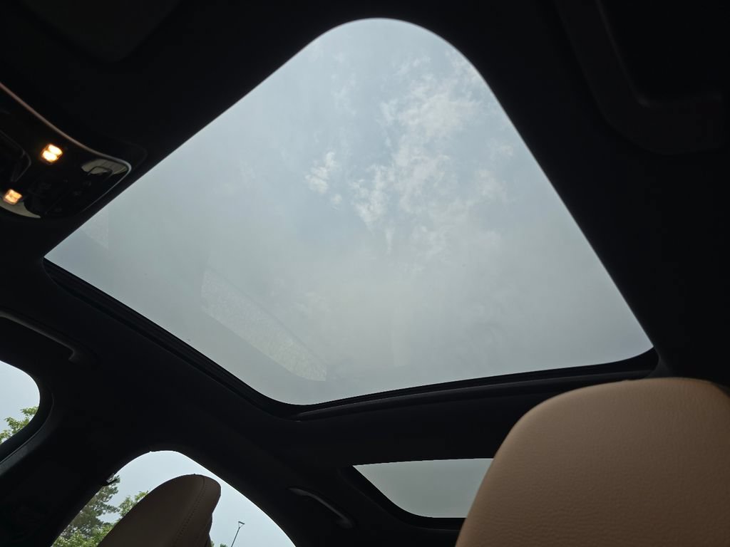 New 2027 Mercedes-Benz E 450 4MATIC Sedan image 3