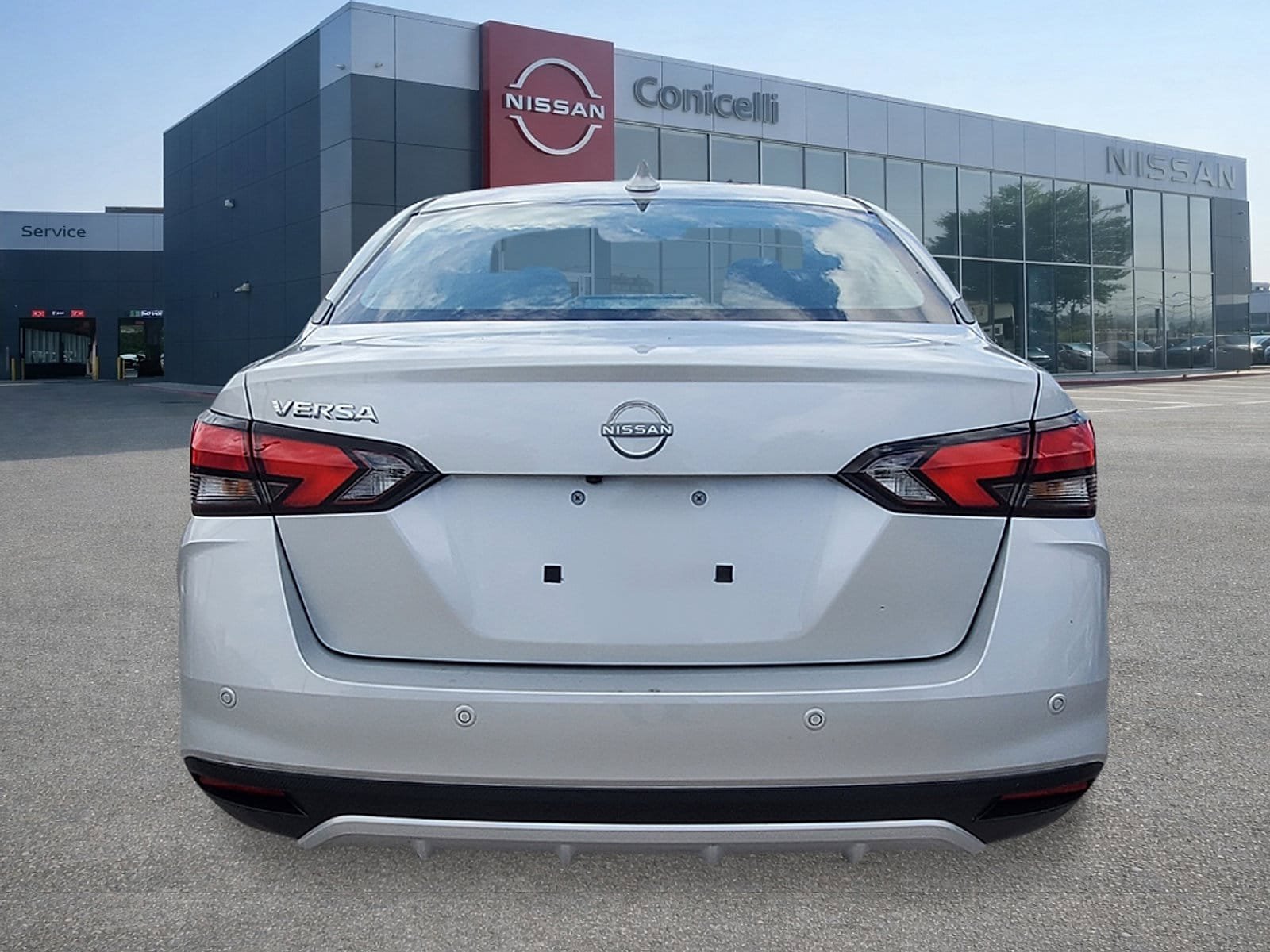 New 2025 Nissan Versa SV w/ Trunk Package FWD image 5