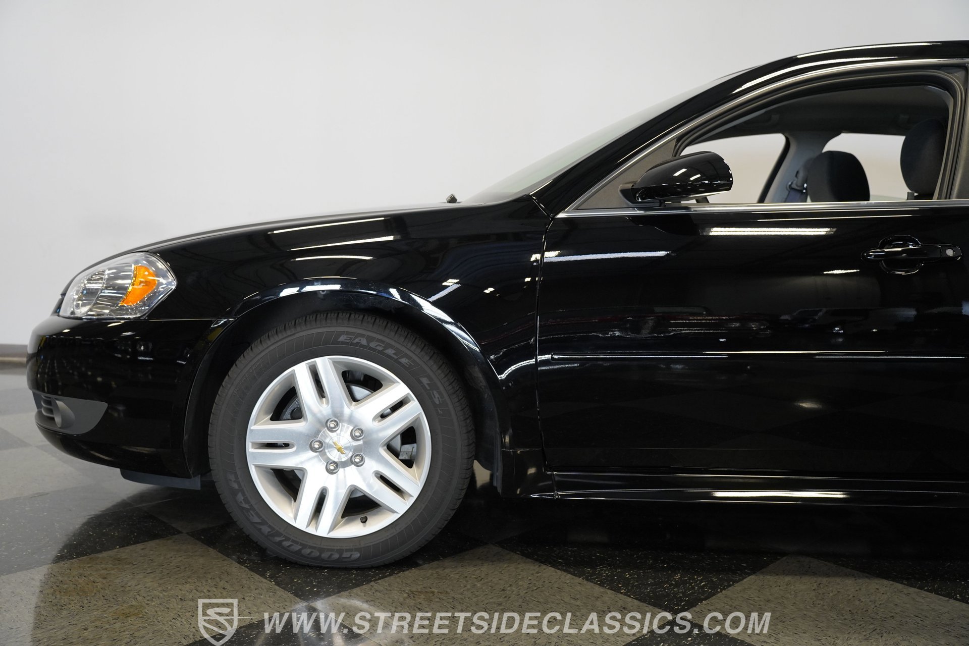 Used 2011 Chevrolet Impala LT image 26