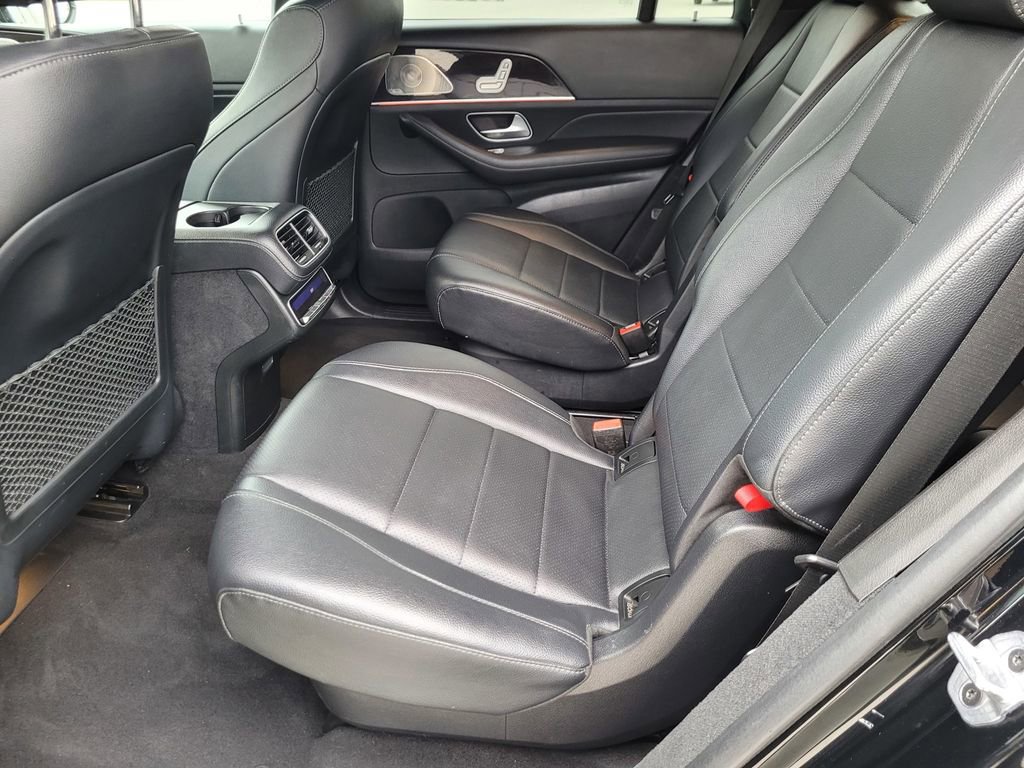 Used 2022 Mercedes-Benz GLS 450 4MATIC image 11