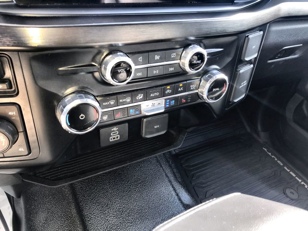 Used 2023 Ford F250 Lariat w/ Tremor Off-Road Package image 19