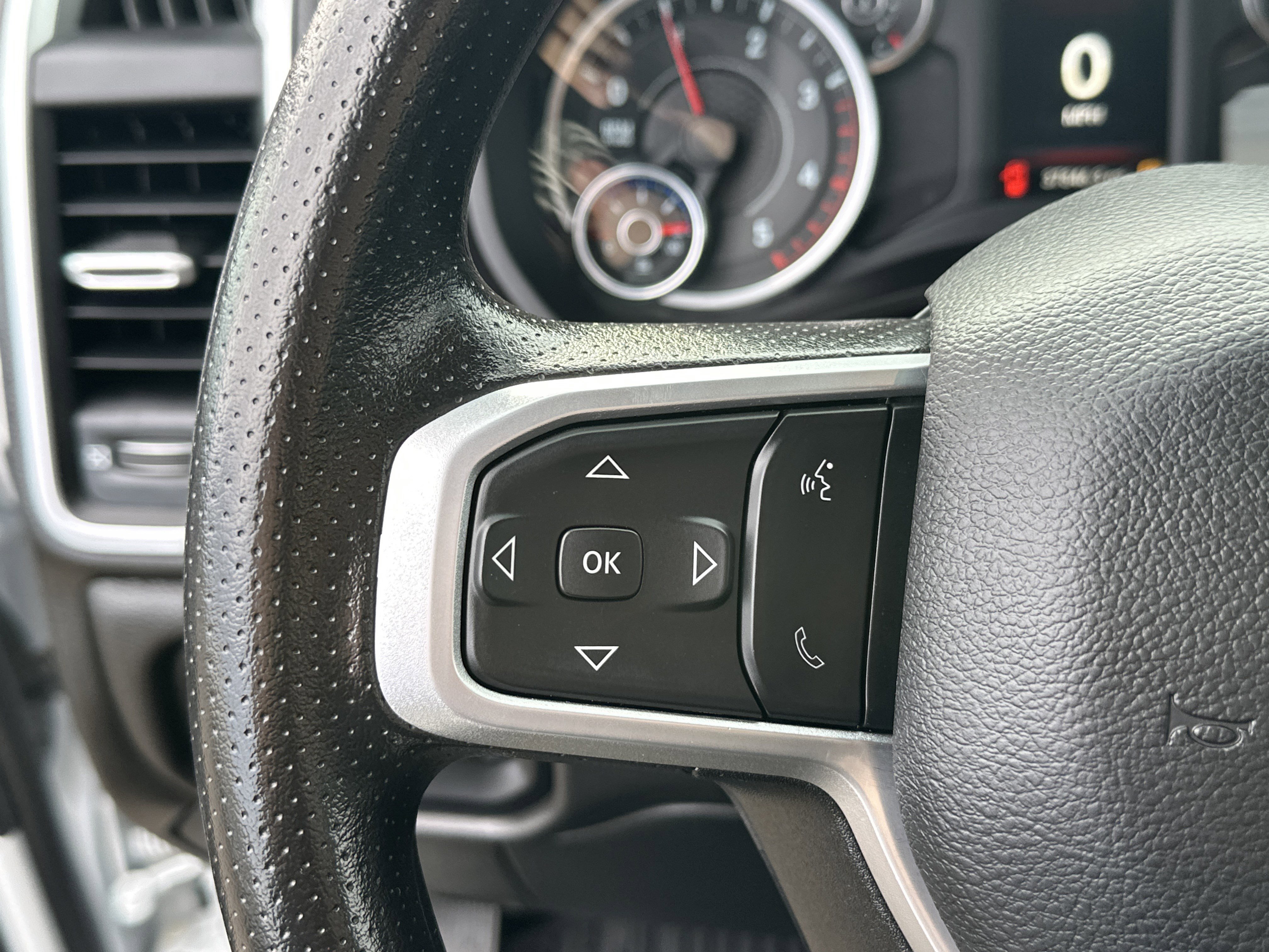 Used 2023 RAM 2500 Big Horn w/ Cold Weather Group image 18