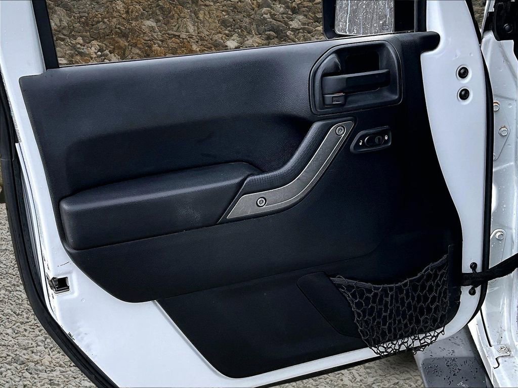 Used 2015 Jeep Wrangler Unlimited Sport w/ Quick Order Package 23S image 19