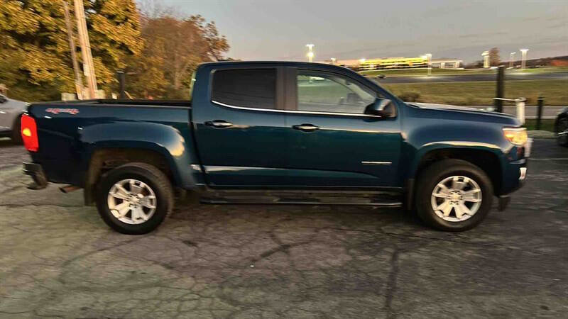 Used 2020 Chevrolet Colorado LT w/ LT Convenience Package image 2