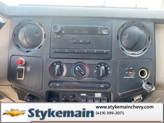 Used 2008 Ford F550 4x4 Regular Cab Super Duty image 17