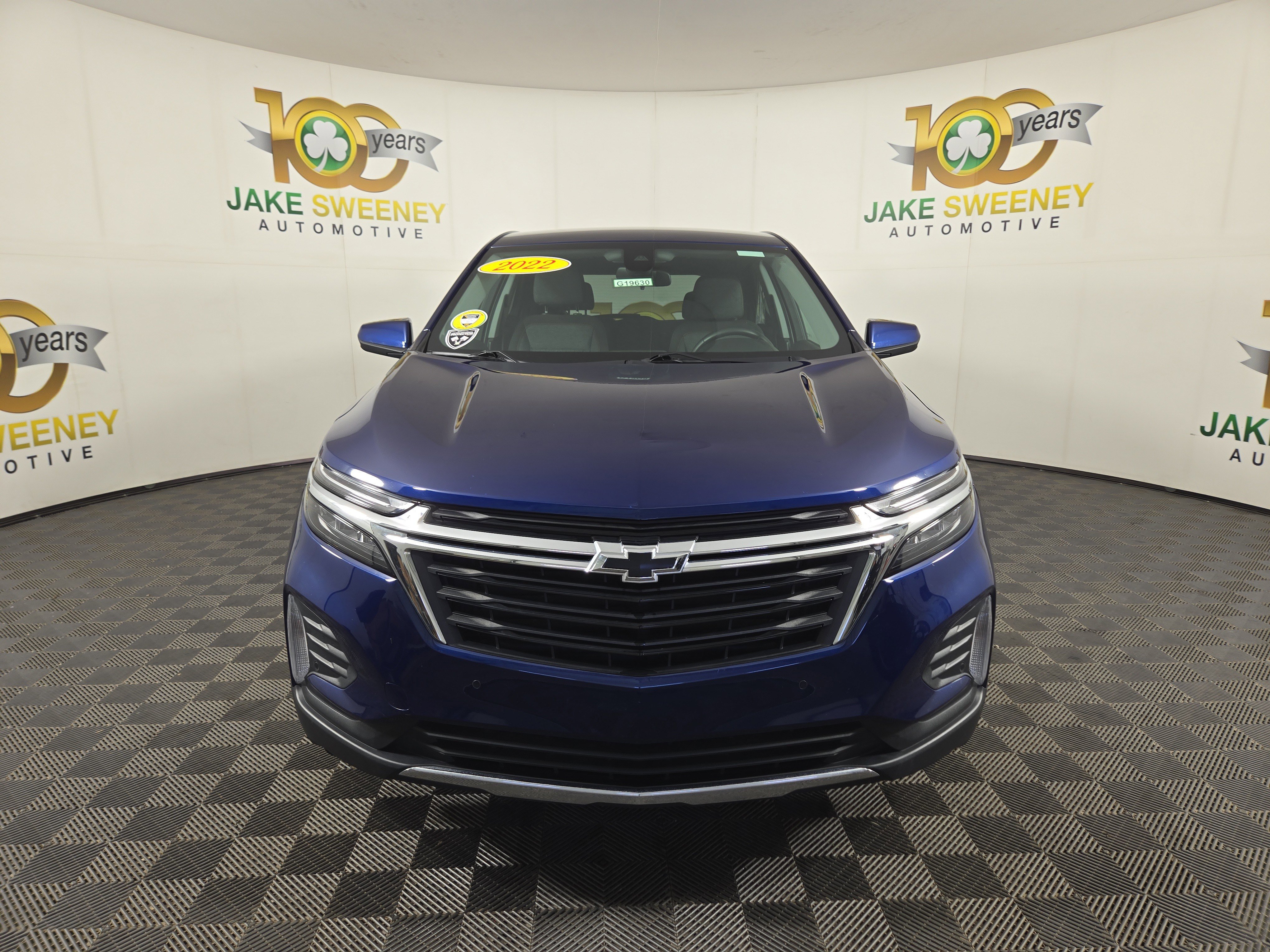 Used 2022 Chevrolet Equinox LT image 2