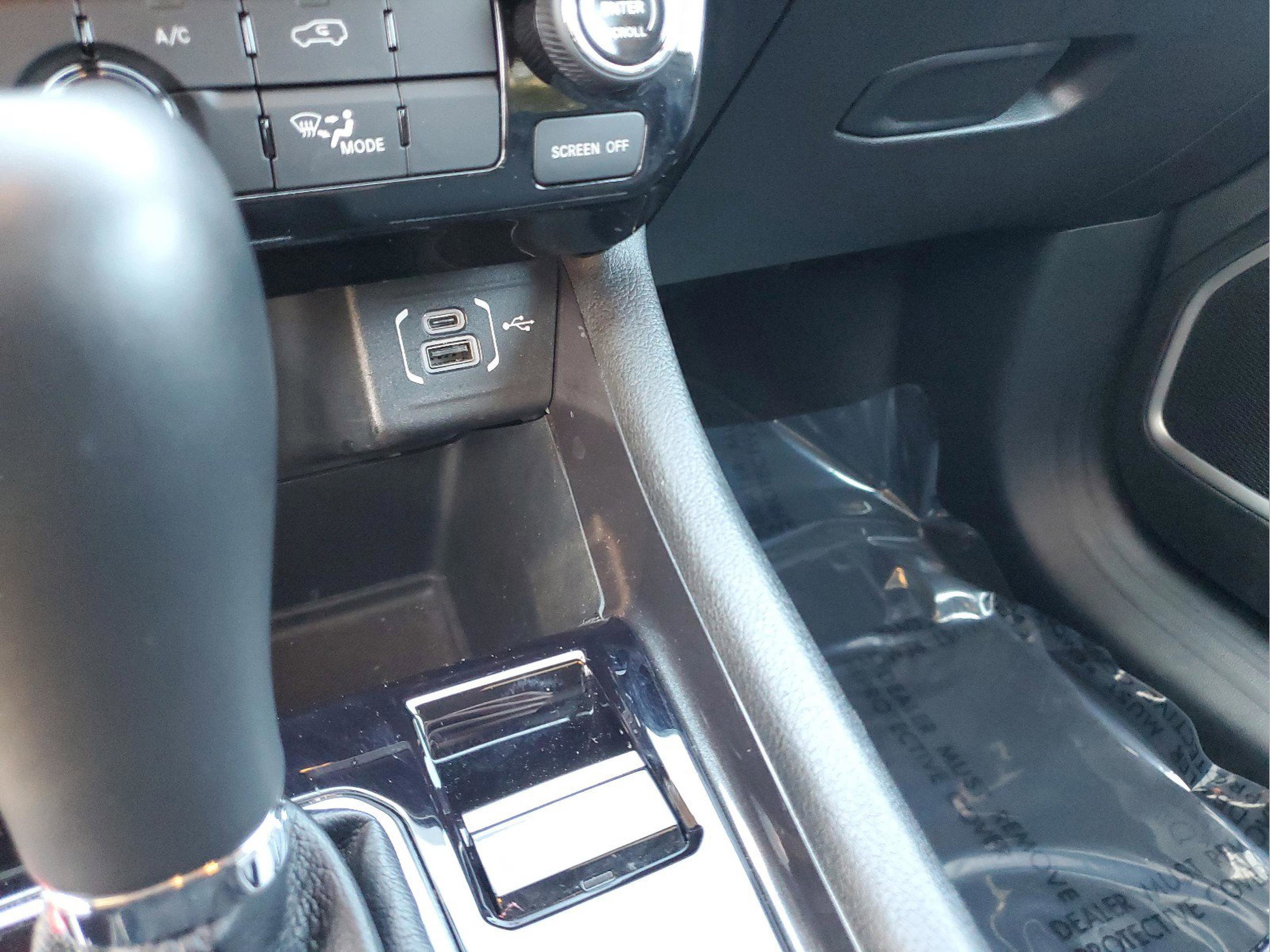 Certified 2024 Jeep Compass Latitude image 26